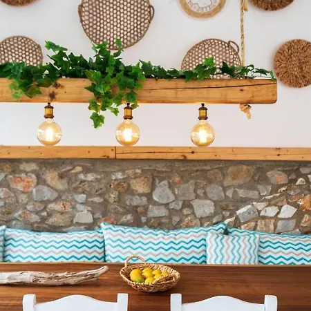 Almira Aparthotel 3*