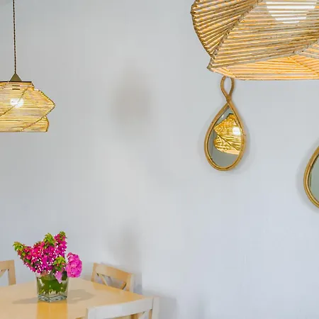 Aparthotel Almira Troulos