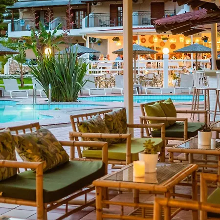 Almira Aparthotel 3*