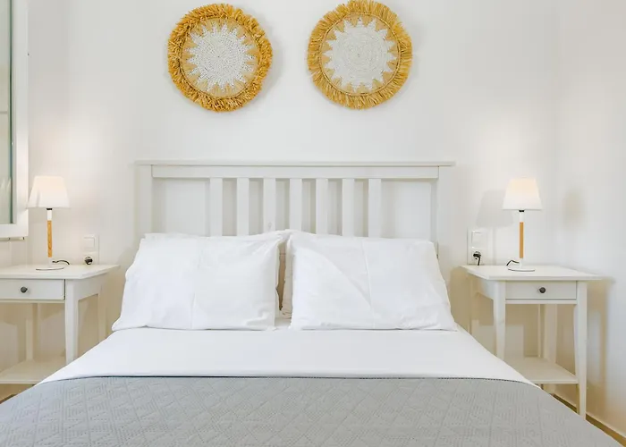 Apartahotel Almira Troulos