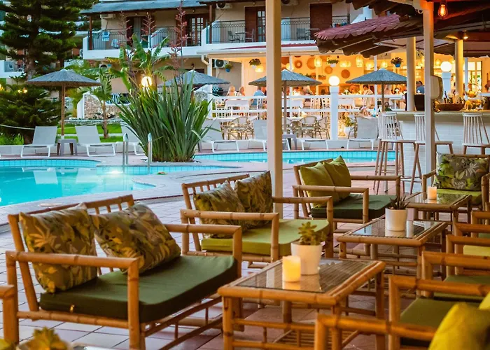 Almira Apartahotel 3*