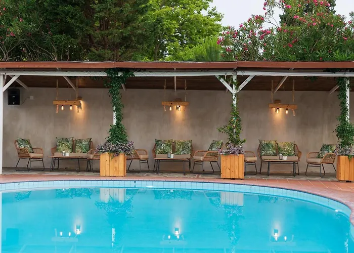 شقة فندقية Almira 3*